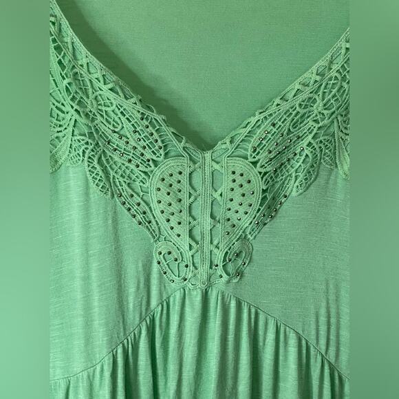 One World Green V Neck Peplum Studded Short Sleeve Blouse 2X - Picture 3 of 5
